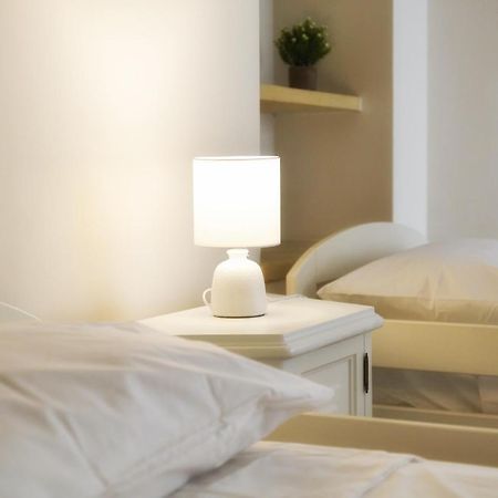 Milestone Inn เลชเช ภายนอก รูปภาพ
